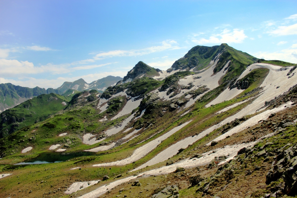 Гора Агура  (2473 м) восточная граница РРНП